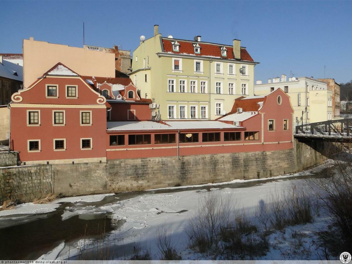 Willa Nad Rzeka Kłodzko Buitenkant foto