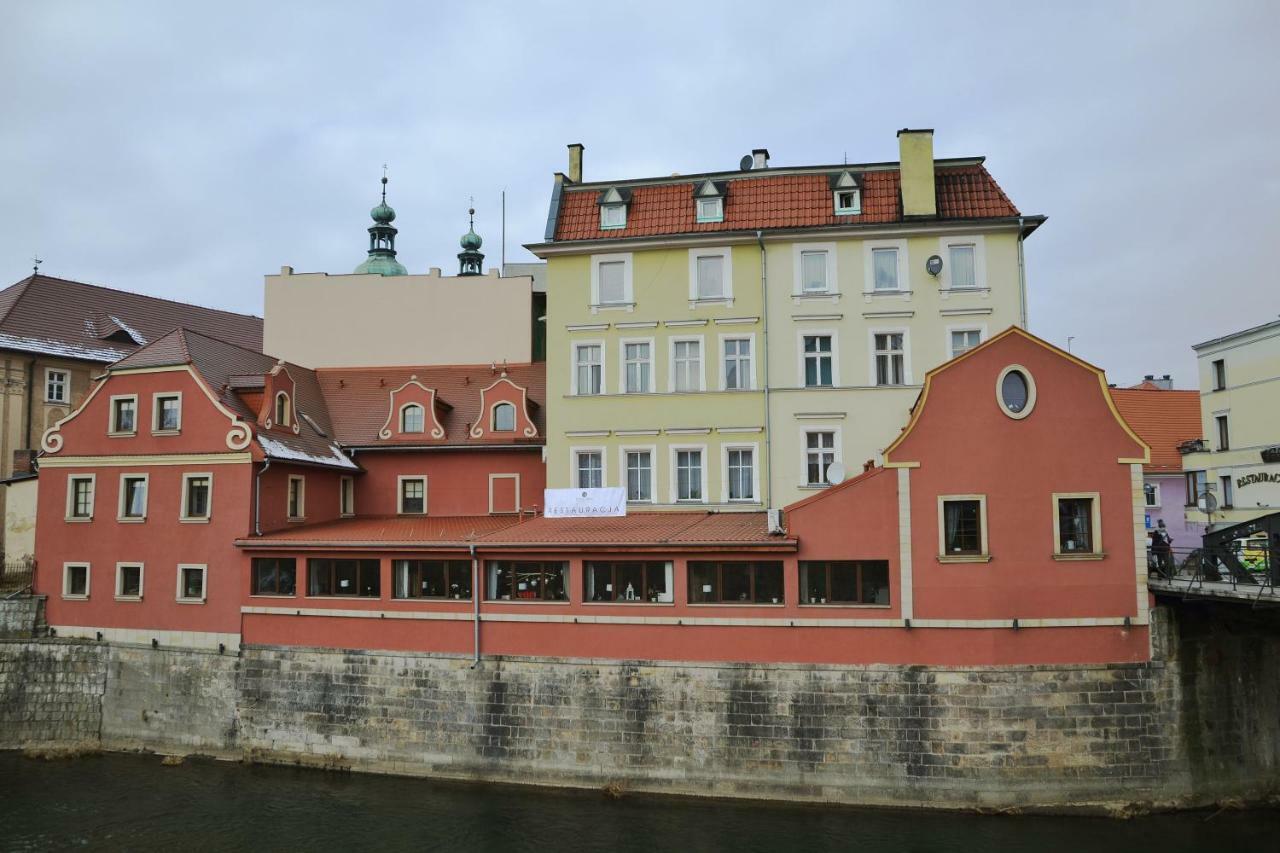 Willa Nad Rzeka Kłodzko Buitenkant foto